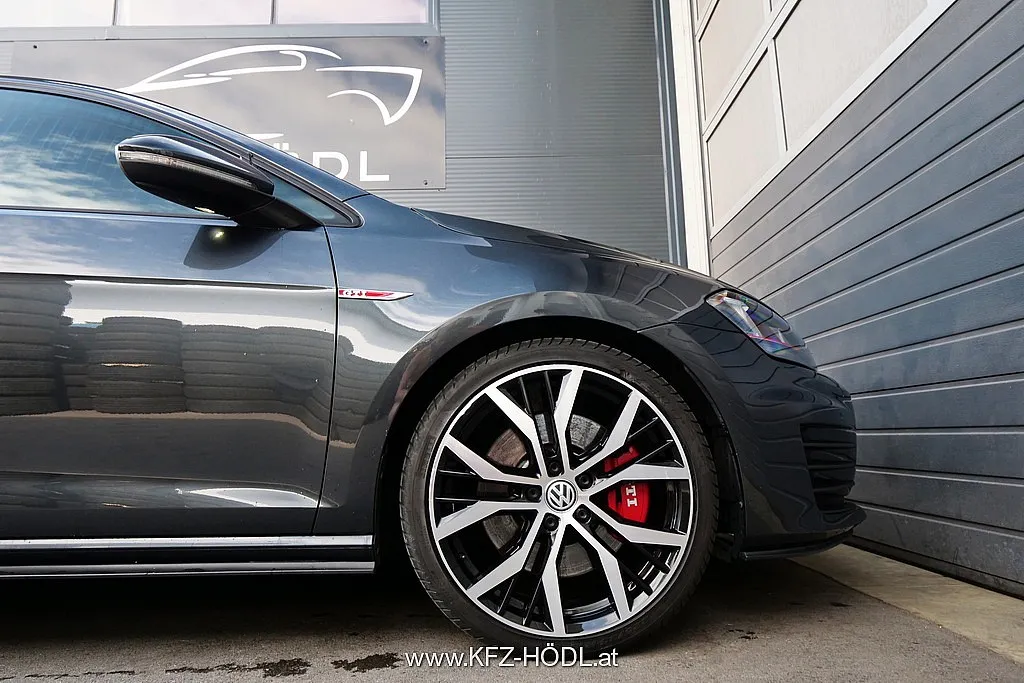 Volkswagen Golf GTI 2,0 TSI Performance Image 7