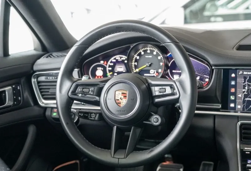 Porsche Panamera 4 E-Hybrid =Sport Chrono= Pano/Distronic Гаранция Image 7