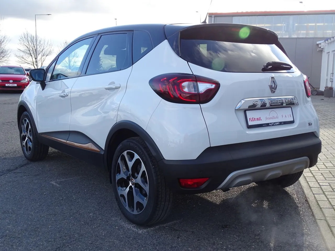 Renault Captur 1.2 TCe 120 Intens...  Image 2